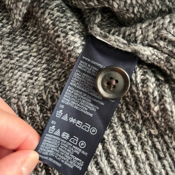 NWOT - Tommy Hilfiger Women’s Wool Blended Buttoned Long Cardigan - Size XL - Picture 7 of 7